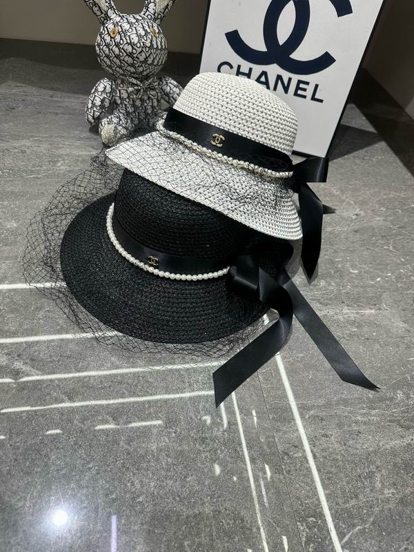 Chanel top hat dx182